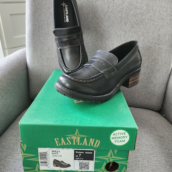 Women's loafers, size 7, color black - Picture 3 of 6